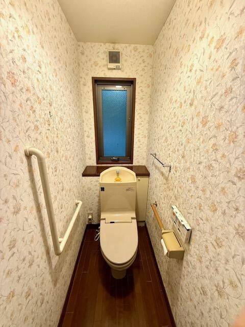 ひばりが丘１丁目戸建のトイレ