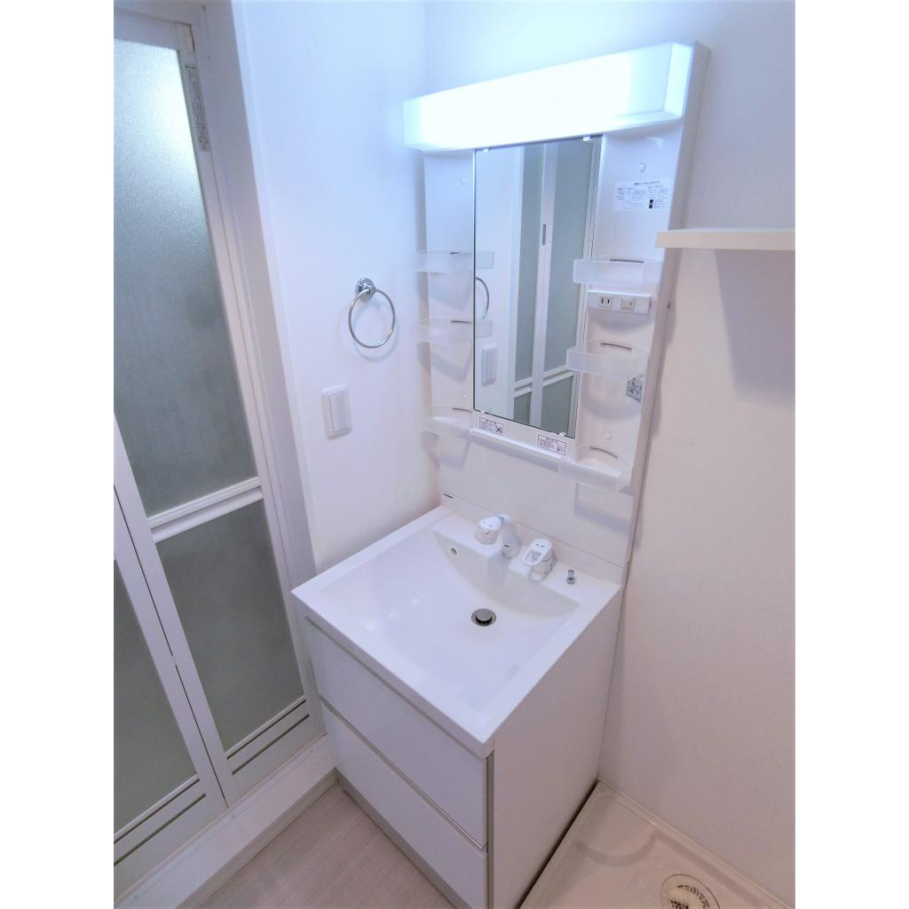 シェンヌ千葉中央の独立洗面台|洗面所