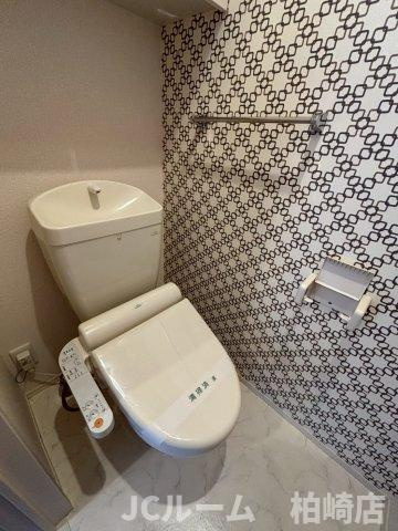 柏崎市茨目１丁目のアパートのトイレ
