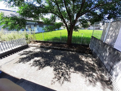 【バルコニー】 | エスポワール鎌倉 | 暖かな日差しのふりそそぐバルコニー