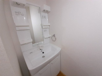 【洗面所】 | エスポワール鎌倉 | 脱衣スペースもあります