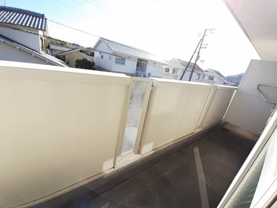 【バルコニー】 | マルシンハイツ | バルコニー付きです