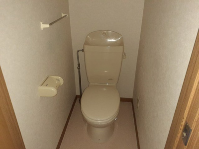 【トイレ】 | マルシンハイツ | ゆったりとした空間のトイレです
