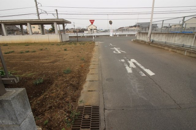 《分譲地》小山市東間々田１丁目　全2区画の前面道路含む現地写真|2020年2月撮影（区画A）