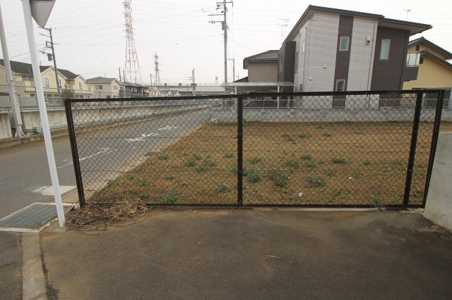 《分譲地》小山市東間々田１丁目　全2区画の前面道路含む現地写真|2020年2月撮影（区画A）