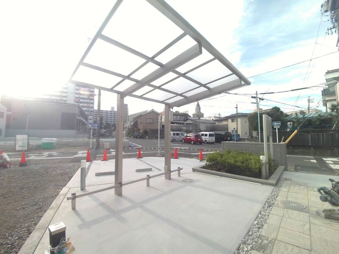 ブリーズ六条の駐車場