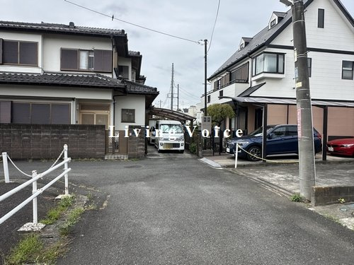 【前面道路含む現地写真】 | 【仲介手数料０円】相模原市中央区淵野辺本町5丁目　中古一戸建て | 相模原市中央区淵野辺本町5丁目　中古一戸建て