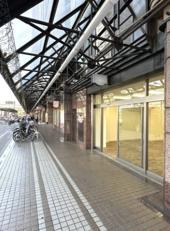 大阪市阿倍野区阿倍野筋３丁目の店舗事務所の外観パース