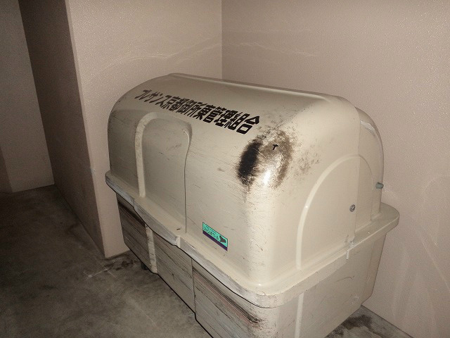 敷地内ゴミ置き場♪ 