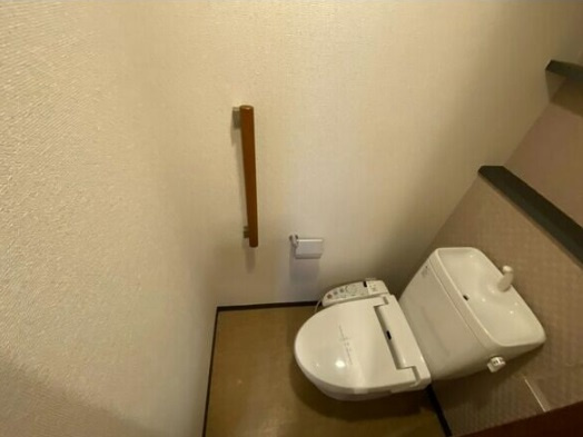 大阪市天王寺区上本町９丁目の賃貸マンションのトイレ