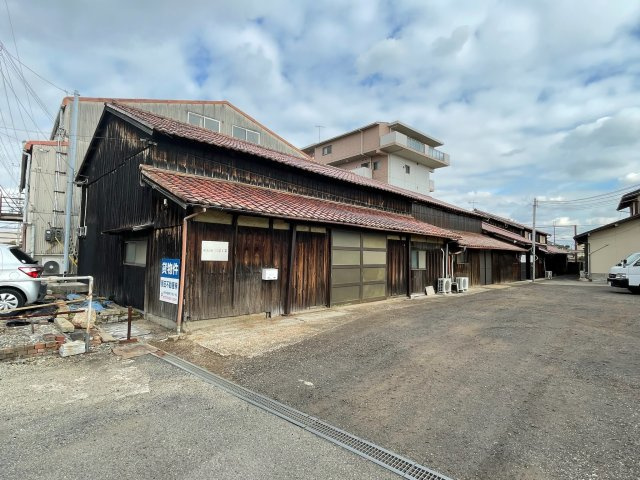 八木蔵本貸工場　北の外観