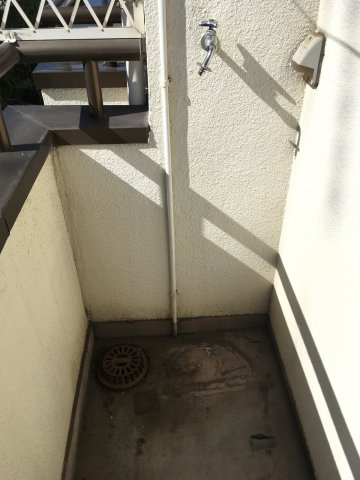 リーベ佐伯Ⅱのバルコニー|洗濯機置き場