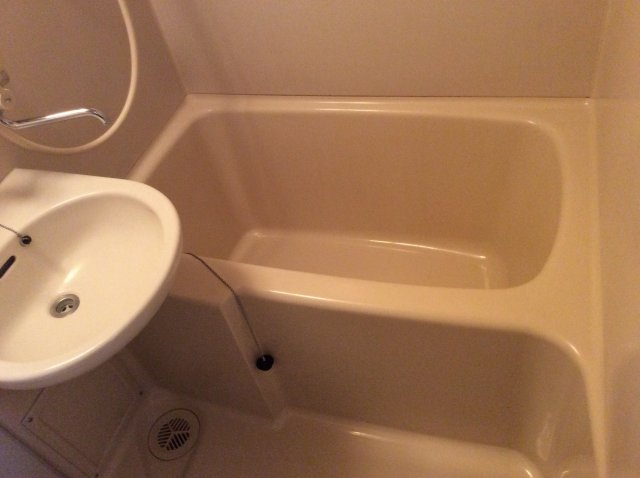 リーベ佐伯Ⅱの浴室