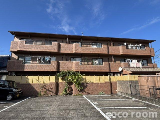 クレッセント江崎の外観