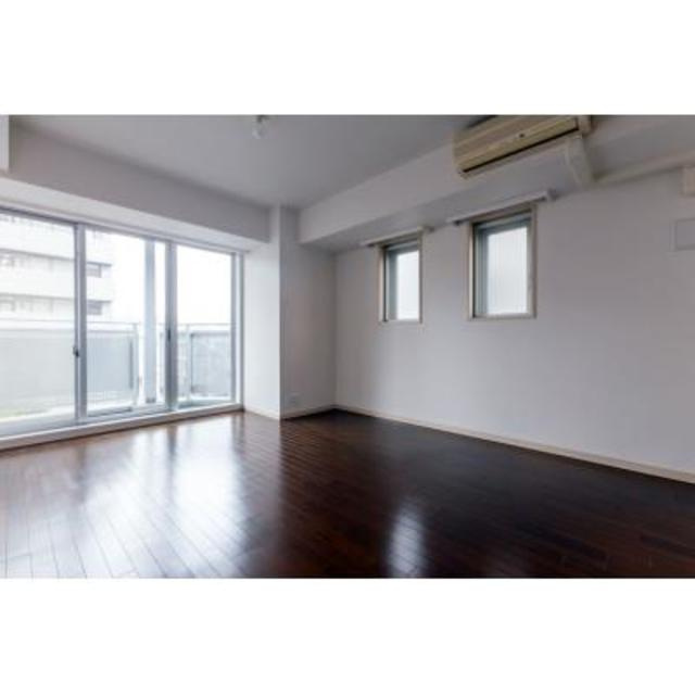 トレステージ目黒の居間・リビング|※写真は同タイプ住戸です。