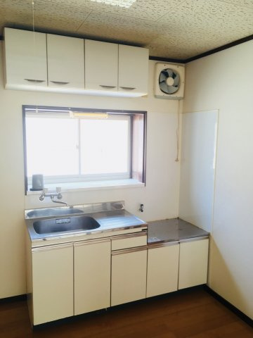 小松原町田中様貸家のキッチン