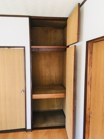 小松原町田中様貸家の収納