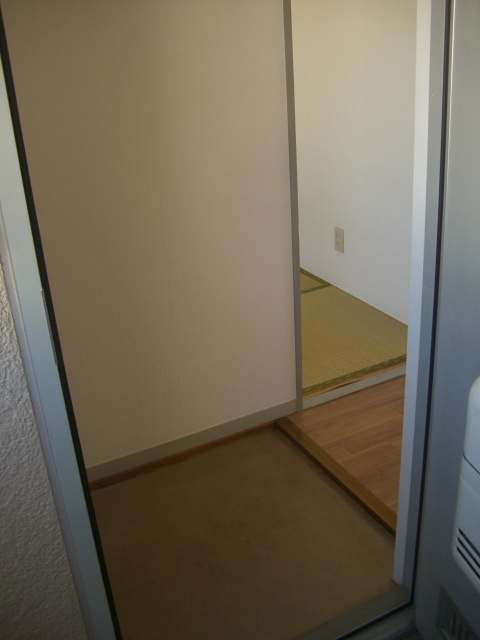 スクエアB棟の玄関|玄関です