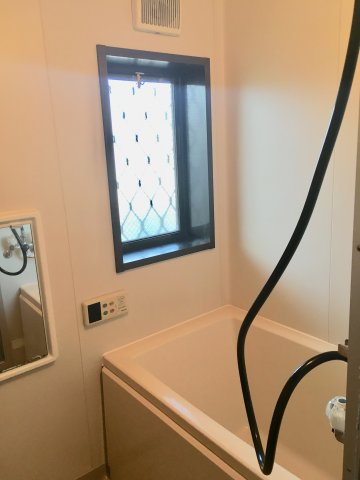 ネオポリスC棟の浴室|ゆったり過ごせるお風呂です