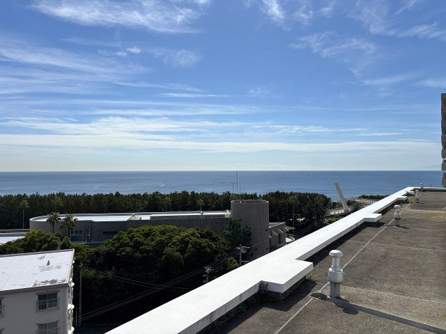 【周辺】 | ◇◆ランドステージ茅ヶ崎オーシャンビュー◆◇ | 屋上からは相模湾が一望できます！