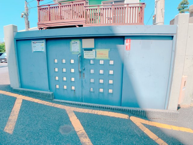 【その他共用部分】 | ◇◆ランドステージ茅ヶ崎オーシャンビュー◆◇ | カラス対策がされたゴミ捨て場