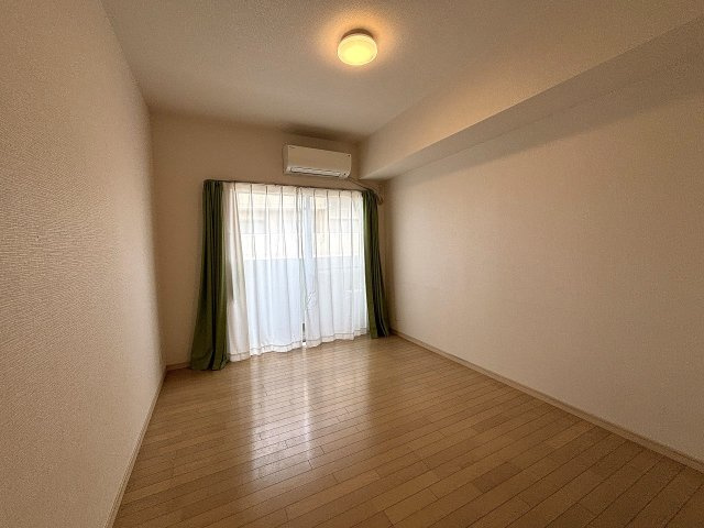 【洋室】 | ◇◆ランドステージ茅ヶ崎オーシャンビュー◆◇ | 7帖の洋室とLDKの間にある6帖の洋室