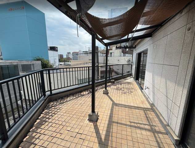 大阪市福島区吉野４丁目の店舗事務所のバルコニー