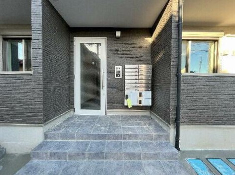 ジーメゾン見沼大和田パティオのエントランス|※同シリーズ施工　別物件