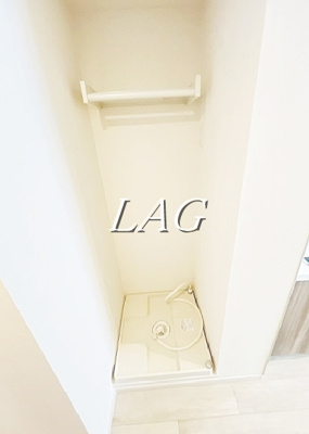 【設備】 | リブリ・梅島 | 室内洗濯機置場です。