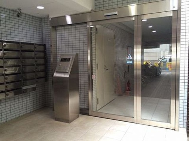 フィオーレ月島のエントランス