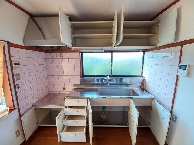 ブルーアイ羽尾のキッチン|収納