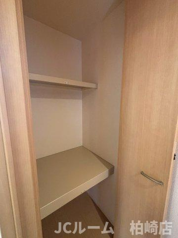 柏崎市豊町のアパートの収納