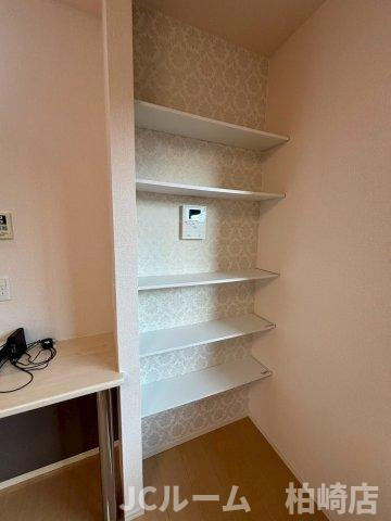 柏崎市豊町のアパートの収納