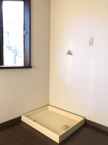 アルムクイーン森林公園の内装|室内洗濯機置き場です