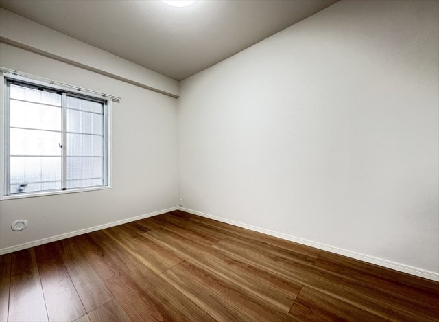 【洋室】 | コスモ志木ホワイトコート　(志木本店) | 洋室4.8帖