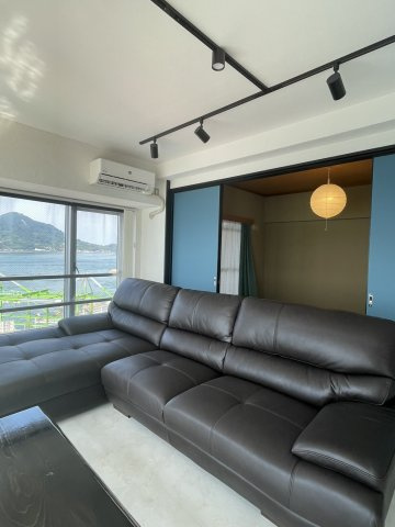 ロイヤルカーサ黒岩の居間・リビング|2021年7月ごろリフォーム済み！