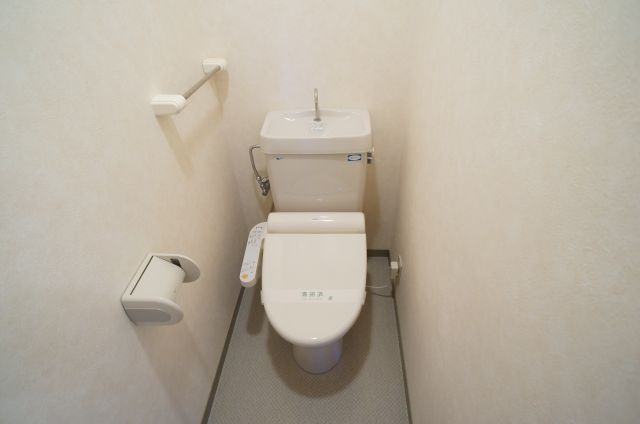 フローラヒロのトイレ|参考、同建物・同間取りの号室