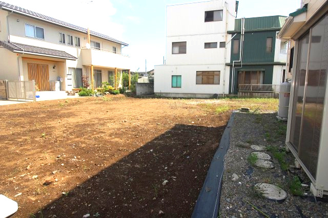 下野市小金井の外観|敷地を南西画側から撮影（2025年9月撮影）