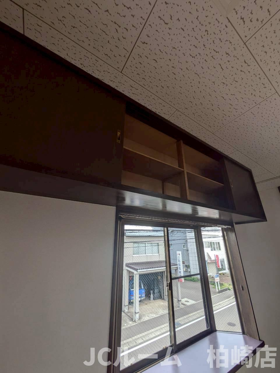 柏崎市東本町３丁目のアパートの収納