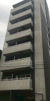 Fujiman北梅田の外観