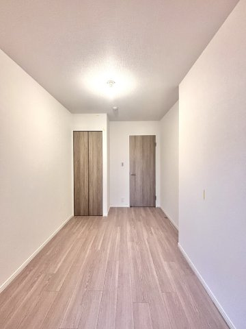 阪急日生ニュータウン花咲く丘の街D棟の洋室