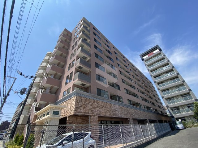 プレジオ長田の外観