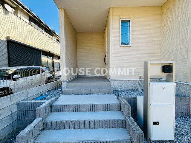 中央台４丁目　第１期　１号棟のエントランス