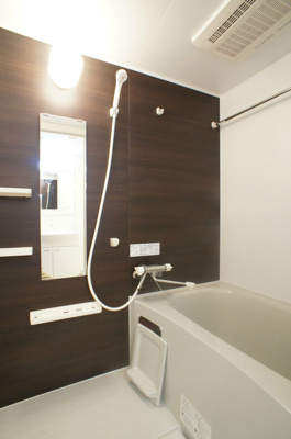 【浴室】 | リブリ・美園 | ゆったり過ごせるお風呂です