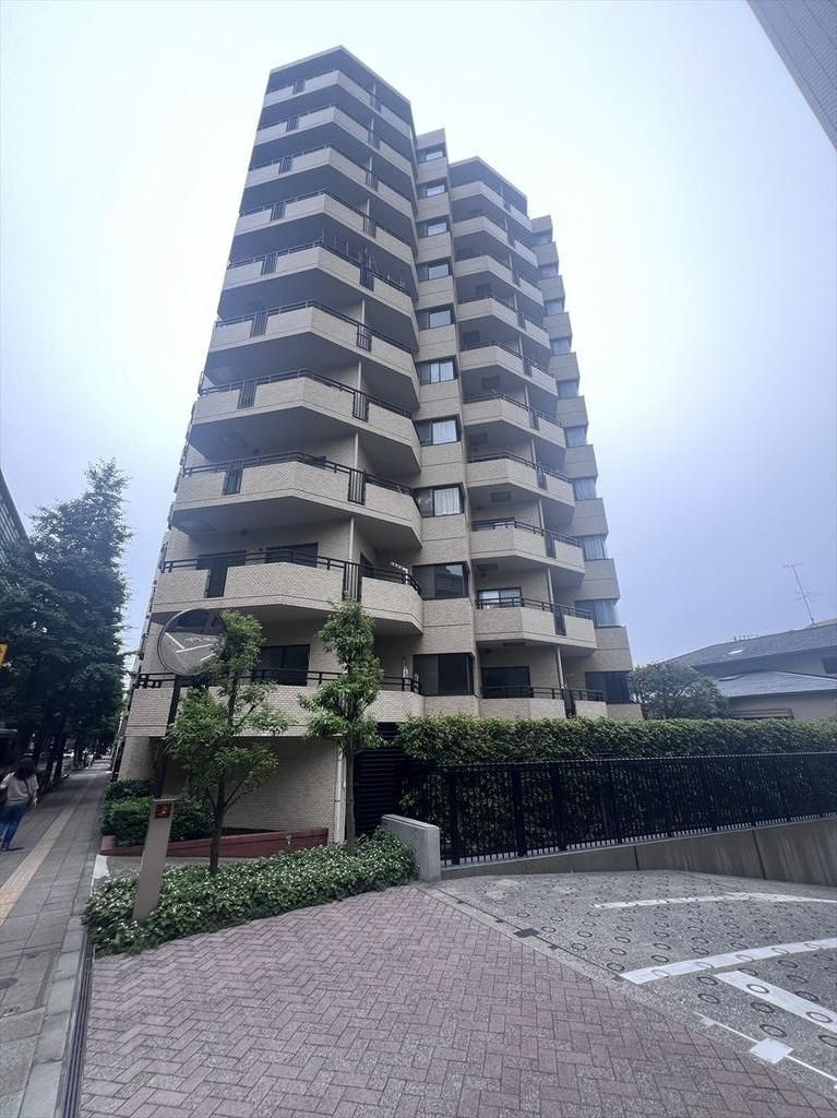 オリエント三軒茶屋ハウスの外観