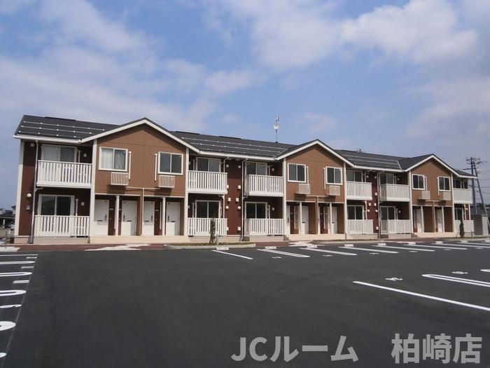 柏崎市半田１丁目のアパートの外観