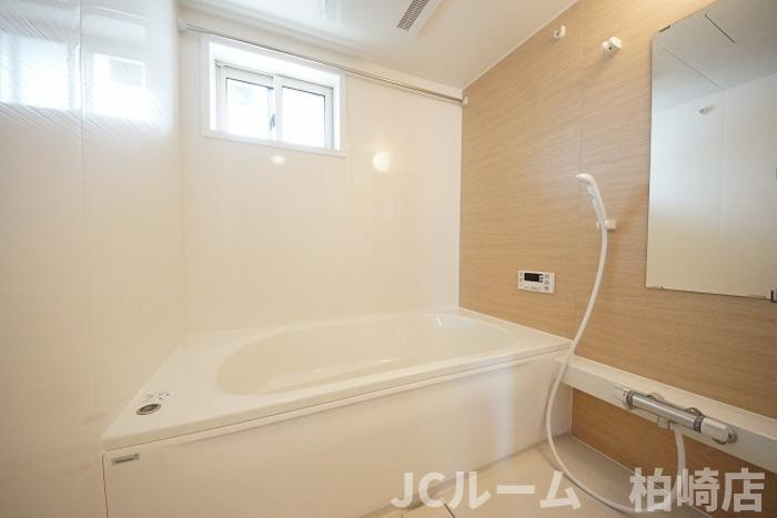 柏崎市半田１丁目のアパートの浴室