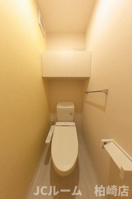 柏崎市半田１丁目のアパートのトイレ
