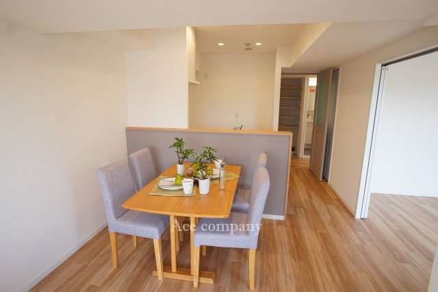 【居間・リビング】の画像