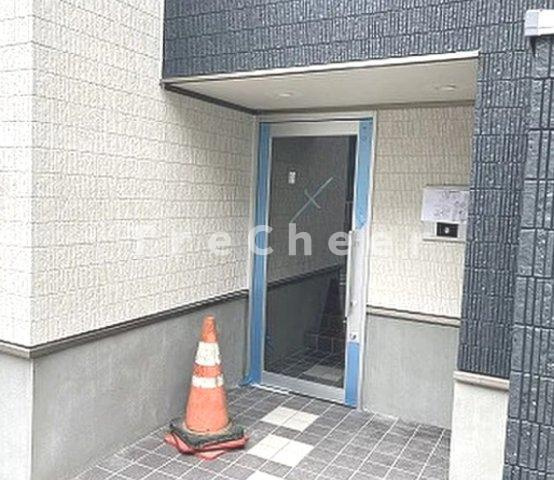 三高ヴィラ徳丸ヶ丘のエントランス